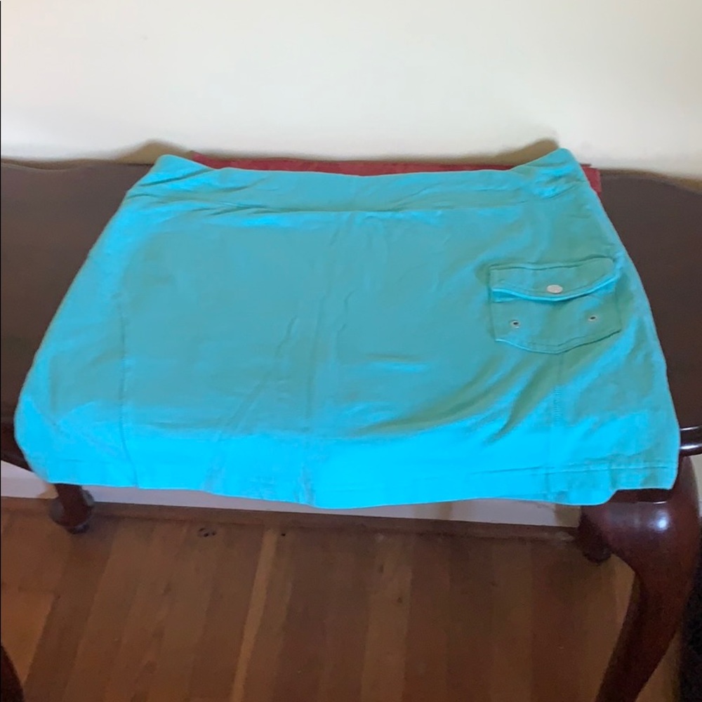 a style and co. skort (skirt combined with shorts)